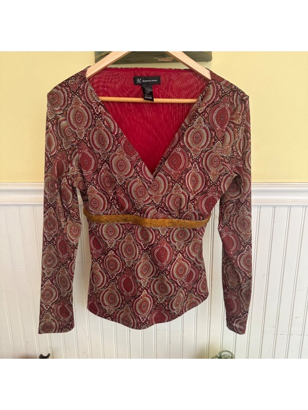 INC Womens Paisley V-Neck Long Sleeve Top With Gold Waistband Medium